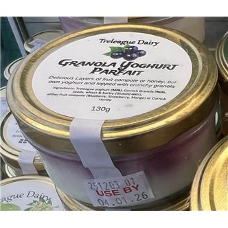 Granola Yoghurt Parfait